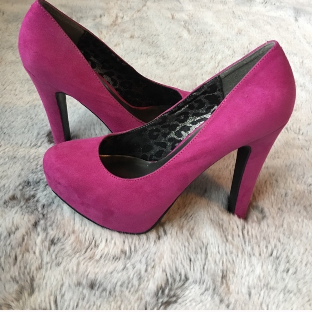 Guess heels